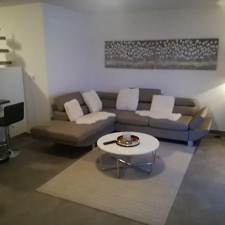 Juric Τρογκίρ